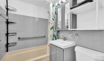 10076 E Bay Harbor Dr 76A, Bay Harbor Islands, FL 33154