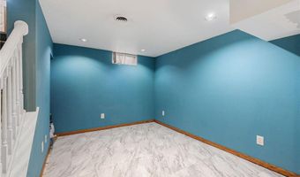 211 12th Ave SW, Austin, MN 55912