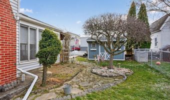 108 W 2ND St, Alburtis, PA 18011