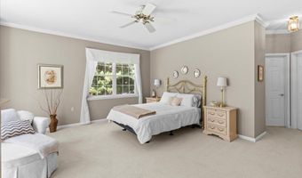 15 Misty Lake Ct, Barnegat, NJ 08005