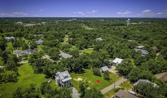 112 Leopold St, Bay St. Louis, MS 39520