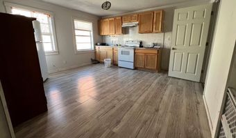 112 S Hutchinson Ave, Adel, GA 31620