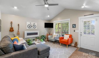 12 Buckshot Ridge Dr, Asheville, NC 28804