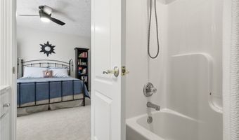 780 S Sussex Ct, Aurora, OH 44202