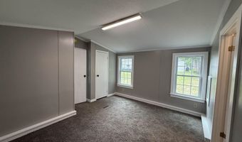 21 Valley Dr, Belmont, NH 03220