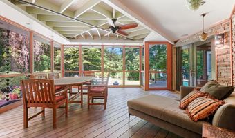 7105 WILSON Ln, Bethesda, MD 20817