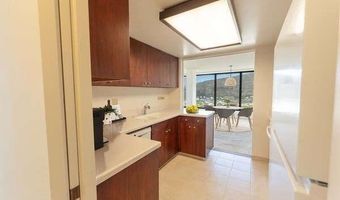 250 Kawaihae St 15B, Honolulu, HI 96825