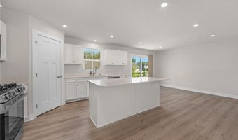129 Eagle Cir, Amherst, OH 44001