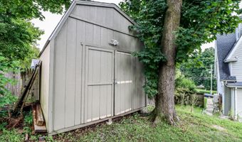 79 W Wooster St, Danbury, CT 06810