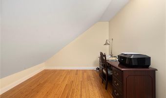 315 Old River Rd 6, Lincoln, RI 02838
