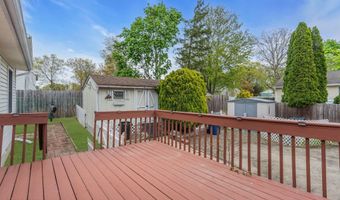 325 Spar Ave, Beachwood, NJ 08722