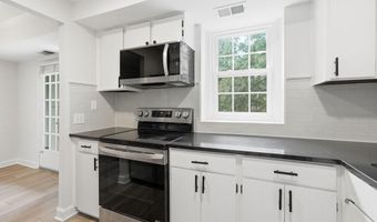 2994 S COLUMBUS St S B1, Arlington, VA 22206
