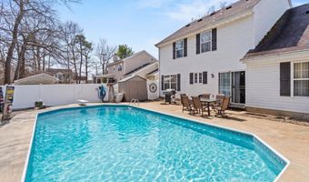 5 Brentwood Dr, Bayville, NJ 08721