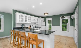 3528 Main St, Barnstable, MA 02630