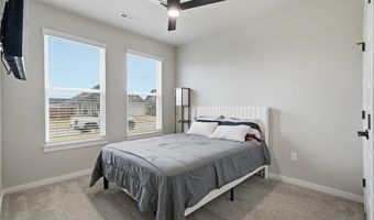 5905 Chiefs Ave, Bentonville, AR 72713