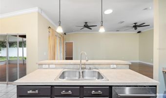 6914 MONARCH PARK Dr, Apollo Beach, FL 33572