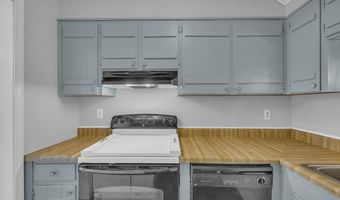 460 Huntington Rd, Athens, GA 30606