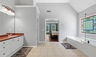127 Laurel Ridge Dr, Alpharetta, GA 30004