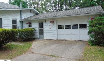 422 E Walnut St, Alma, MI 48801