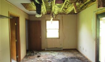 10940 Julie St NE, Alliance, OH 44601