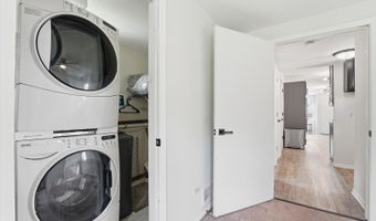 23016 W Lakeview Ave, Antioch, IL 60002