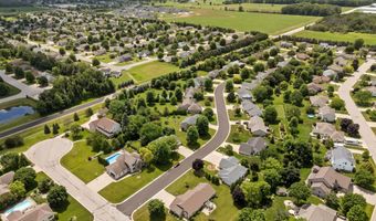 W5982 STRAWFLOWER Drive, Appleton, WI 54915