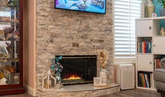 4610 Los Alamos Way C, Oceanside, CA 92057