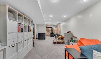 1372 Earhart Ave, Akron, OH 44320