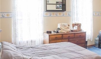 2322 New Milford Rd, Atwater, OH 44201