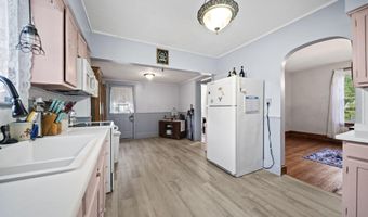 40 Walnut St, Ashville, OH 43103