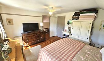 187 Dye Hill Rd, Hopkinton, RI 02832