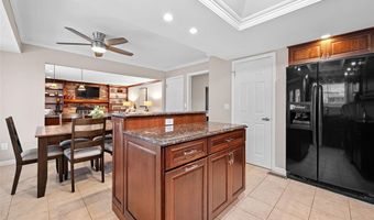 551 Lering Ct, Ballwin, MO 63011