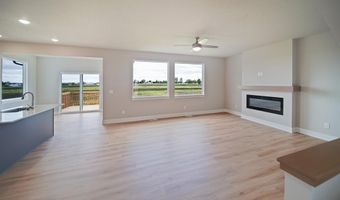 327 41st St SW, Altoona, IA 50009