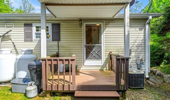 28 Great Brook Dr, Belmont, NH 03220