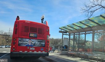 4600 S FOUR MILE RUN Dr 207, Arlington, VA 22204