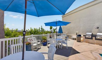 3991 Crown Point Dr 112, San Diego, CA 92109