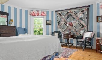 20 Lincoln St, Jamestown, RI 02835