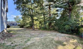 29 Fordway St, Derry, NH 03038
