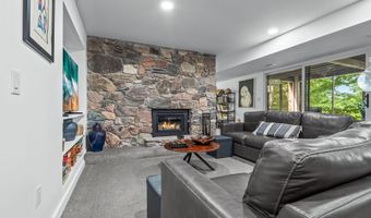 4720 Nirvana Dr, Adrian, MI 49221