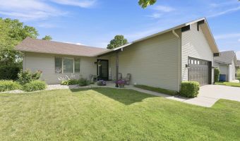 1004 Elm St, Auburn, IN 46706