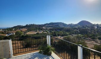 4782 Sleeping Indian Rd, Fallbrook, CA 92028