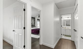2155 Mason Green Dr, Ballwin, MO 63011