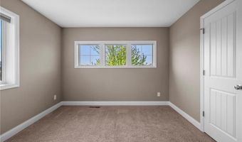 6023 158th St W, Apple Valley, MN 55124