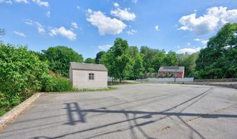 80 Stevens St, Andover, MA 01810