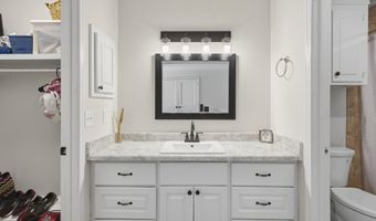96 Summit Ridge Dr, Brandon, MS 39042