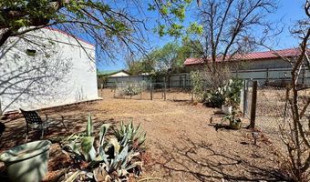 905 N 6th St, Alpine, TX 79830