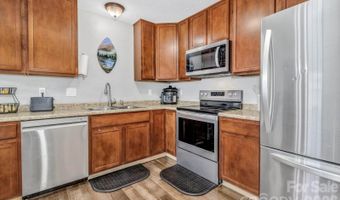 43 Pelzer St, Asheville, NC 28804