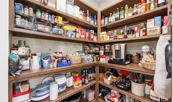 6005 Forbes St, Bel Aire, KS 67220