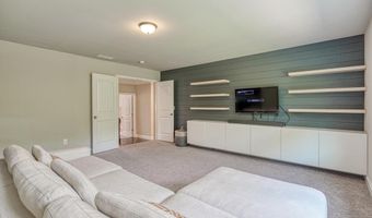205 Colfax Dr, Boiling Springs, SC 29316
