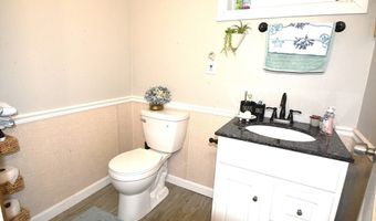 49 Parramatta Rd, Beverly, MA 01915